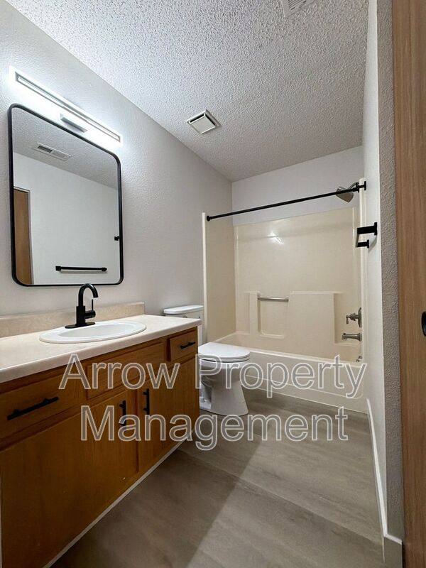 Apartment for rent at 2330 N 44th St #8, Lincoln, NE 68504