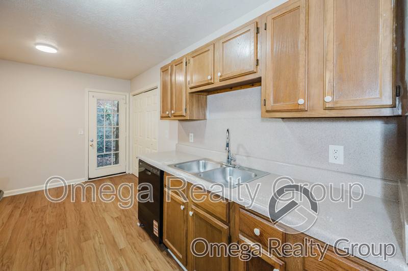 Apartment for rent at 1801 Carson Rd #2, Birmingham, AL 35215