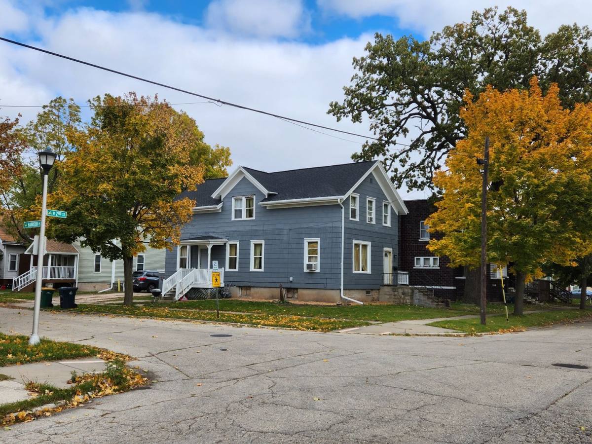 Apartment for rent at 149 W 2nd St, Fond Du Lac, WI 54935