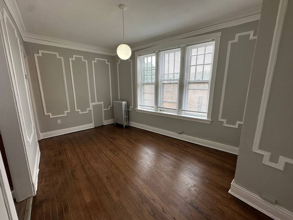 Apartment for rent at 7014-22 N Sheridan Rd, Chicago, IL 60626