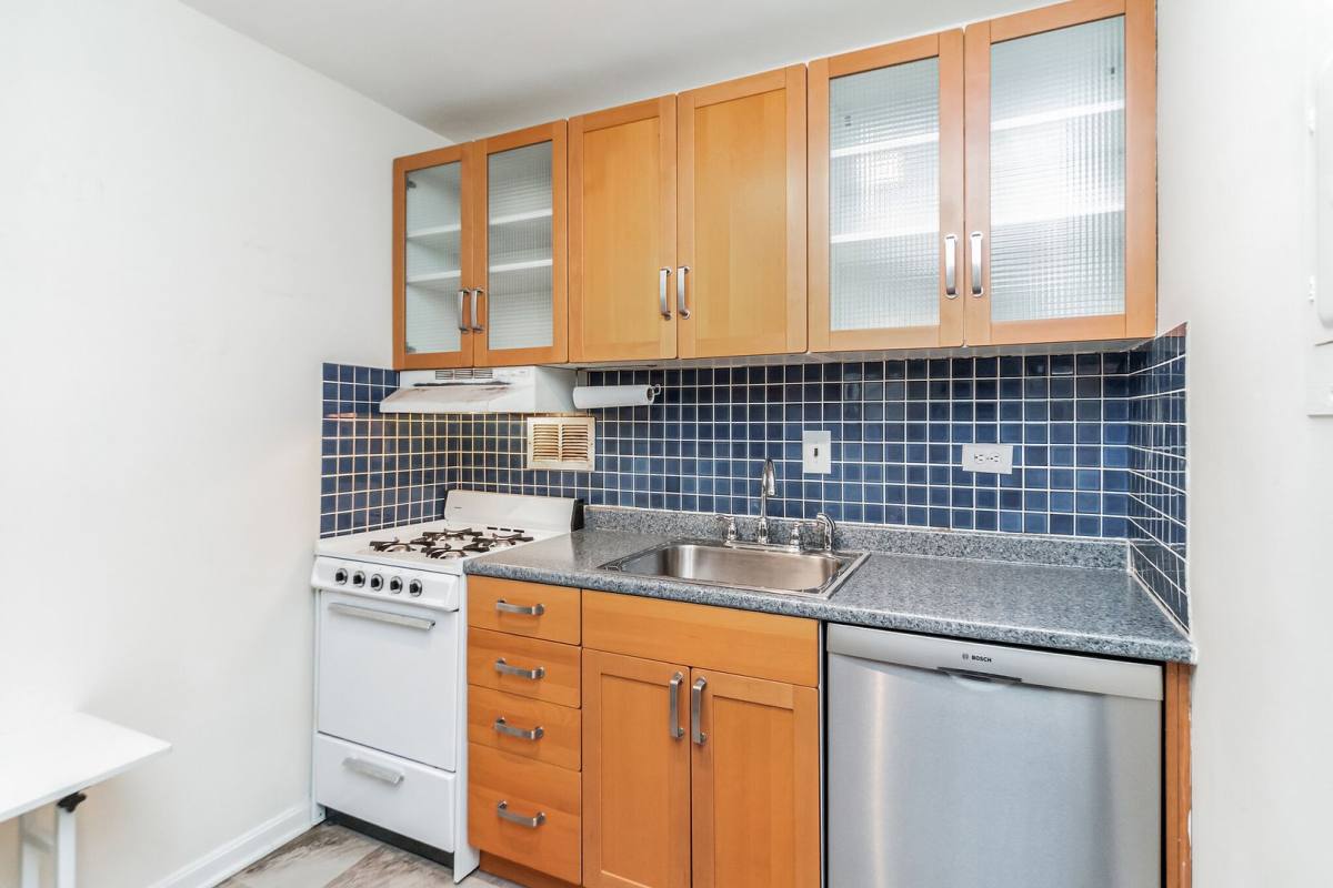Condo for rent at 1420 N St NW, Washington, DC 20005