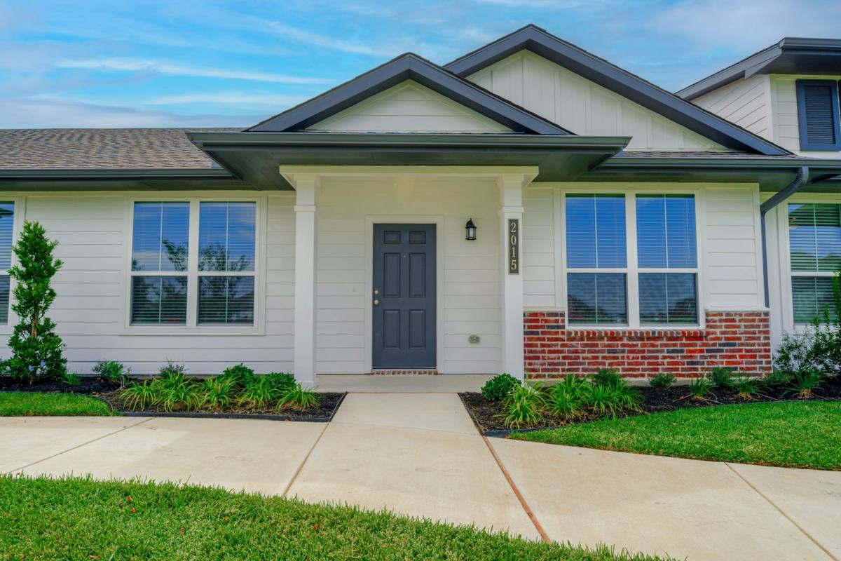 Townhouse for rent at 1150 Trellis Pass, Brenham, TX 77833
