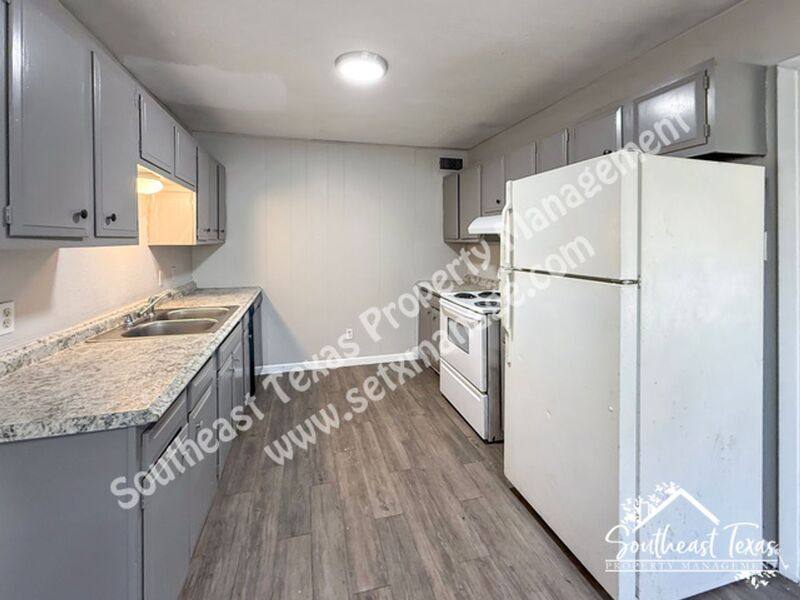 Apartment for rent at 655 Adams St #1, Beaumont, TX 77705