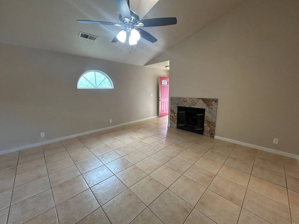 House for rent at 2924 Merle Ave, Modesto, CA 95355