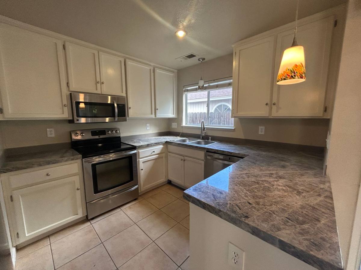 House for rent at 2924 Merle Ave, Modesto, CA 95355