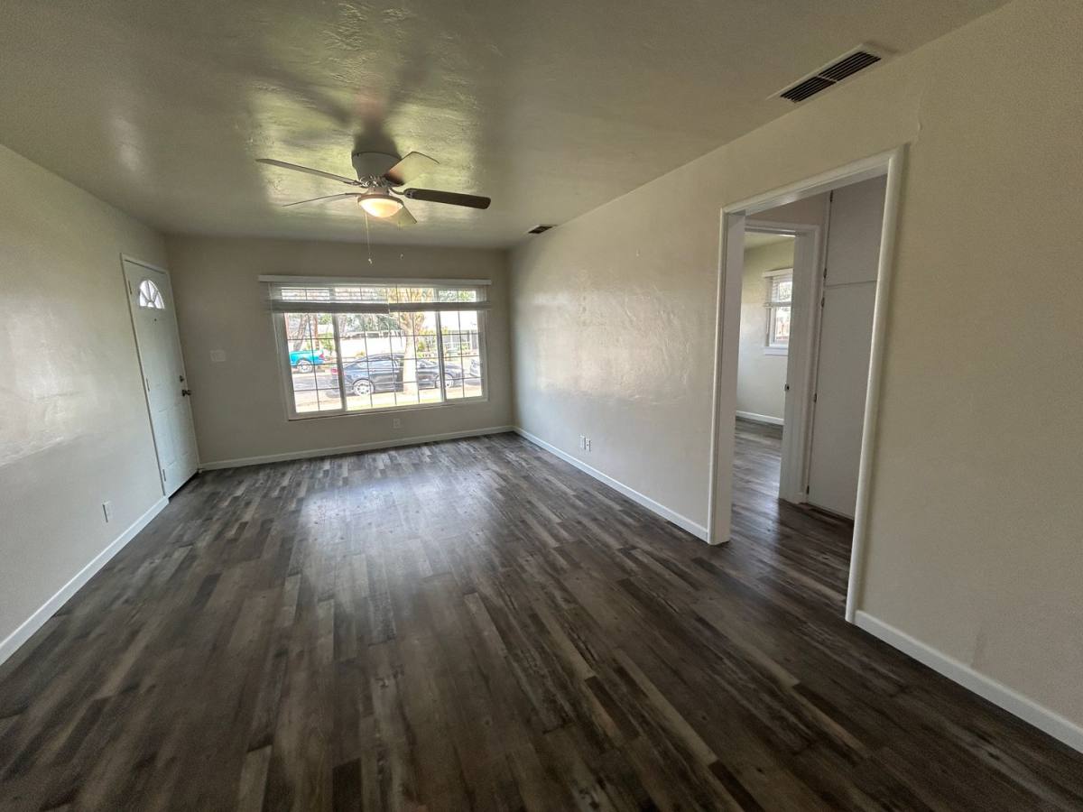Apartment for rent at 303 - 305 S Del Puerto Ave, Patterson, CA 95363
