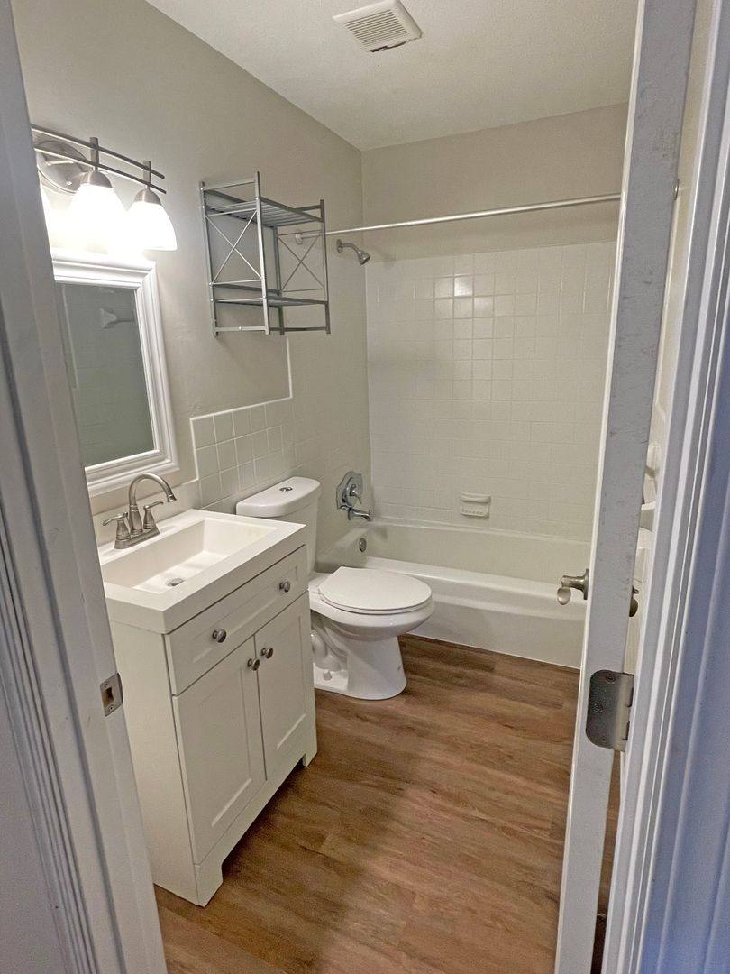 Apartment for rent at 2131 Basswood Lane, Mound, MN 55364