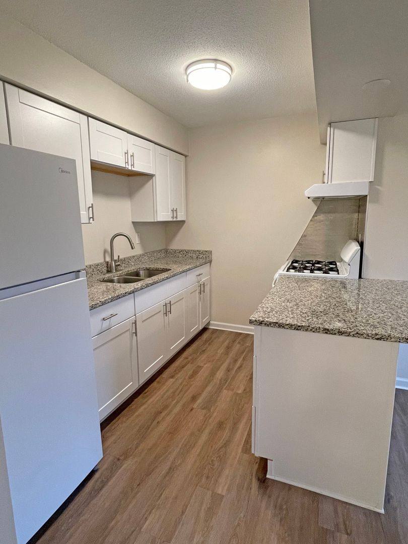 Apartment for rent at 2131 Basswood Lane, Mound, MN 55364