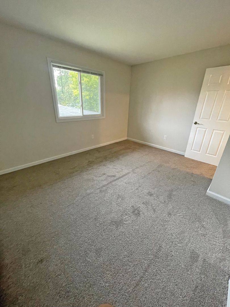 Apartment for rent at 2131 Basswood Lane, Mound, MN 55364
