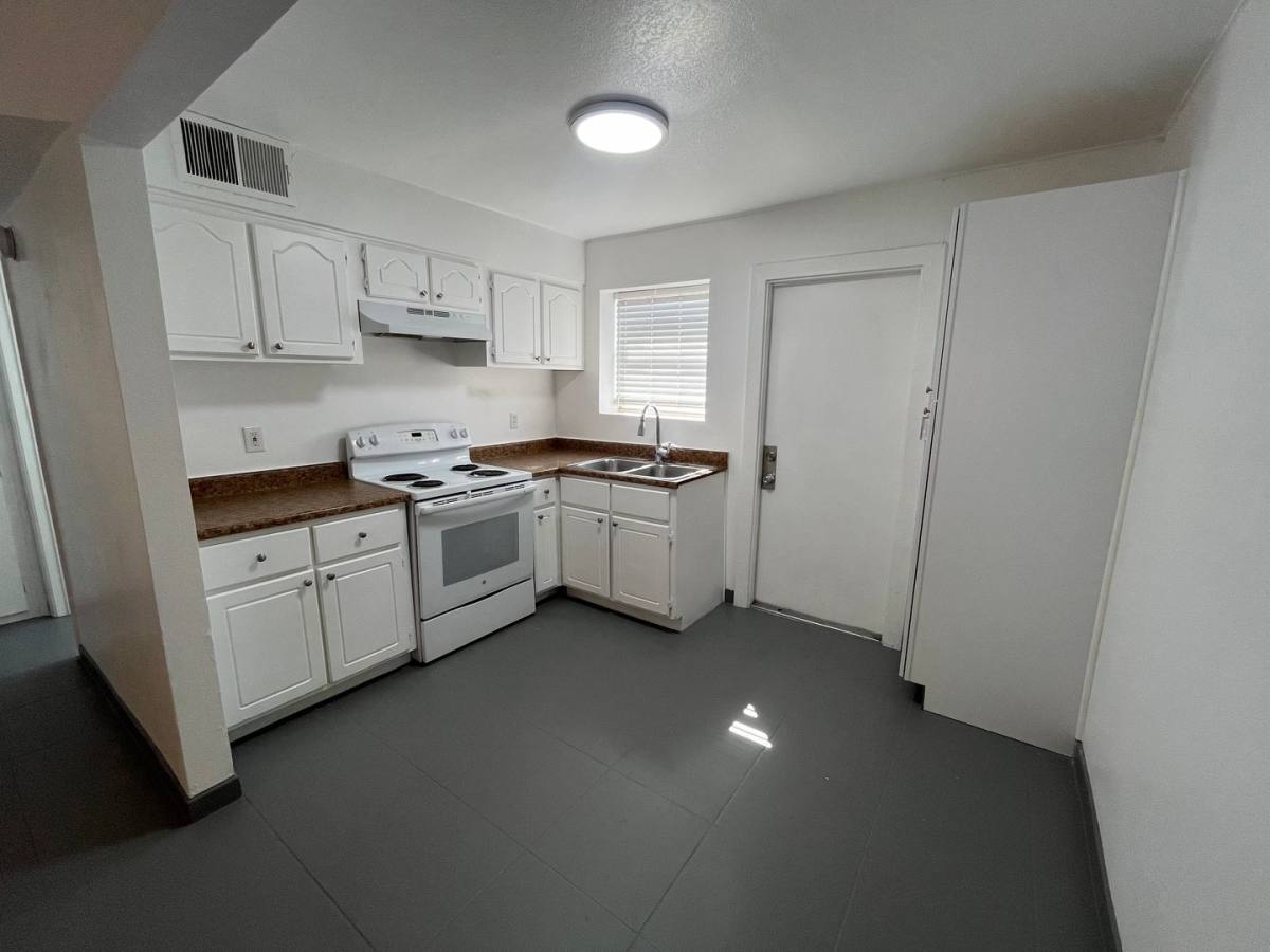 Apartment for rent at 1020 N 11th St, Phoenix, AZ 85006