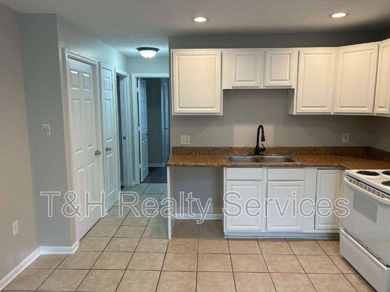 House for rent at 4303 Norwaldo Ave, Indianapolis, IN 46205