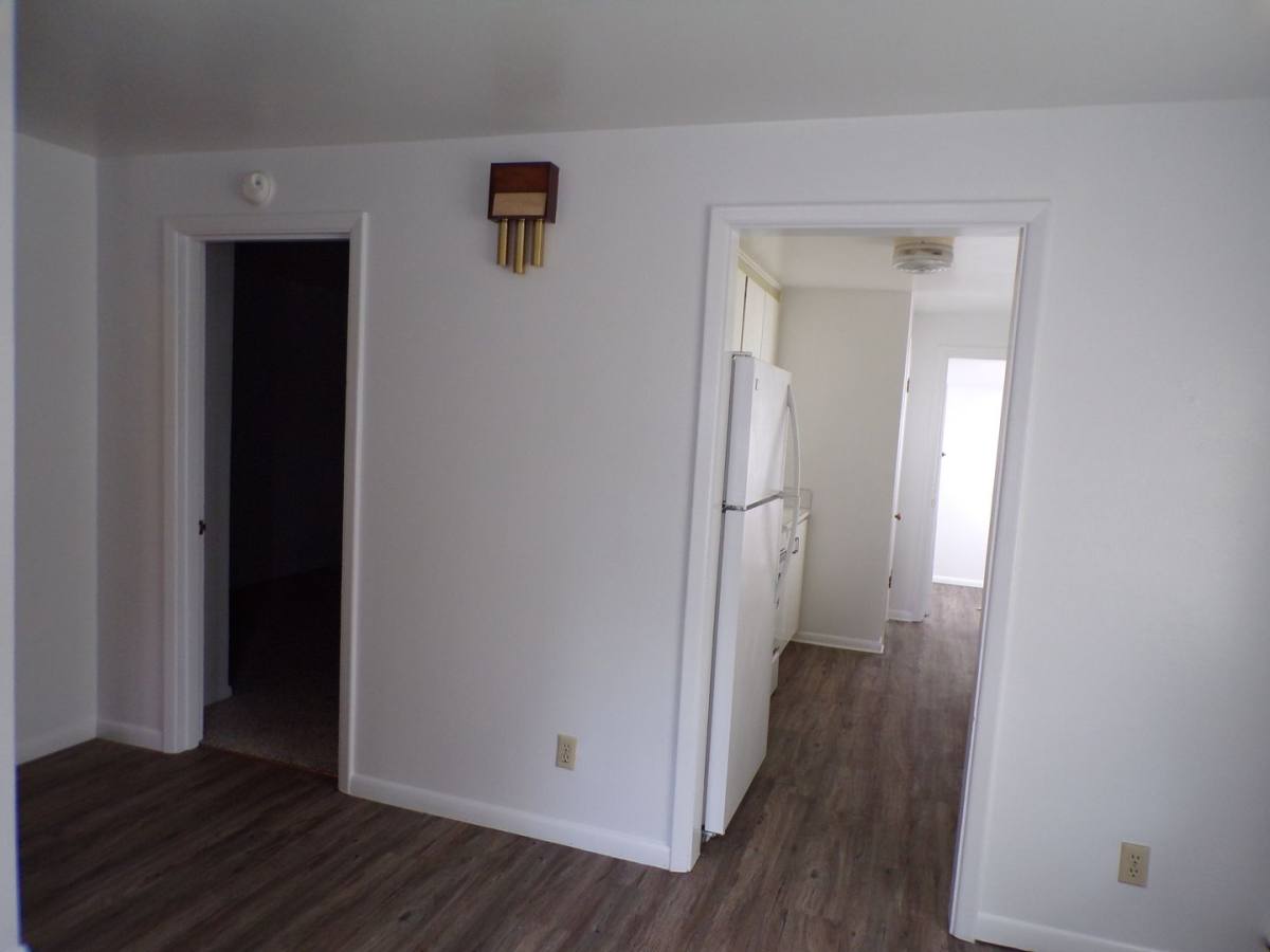 Apartment for rent at 1606 & 1608 1610 4th St, La Grande, OR 97850
