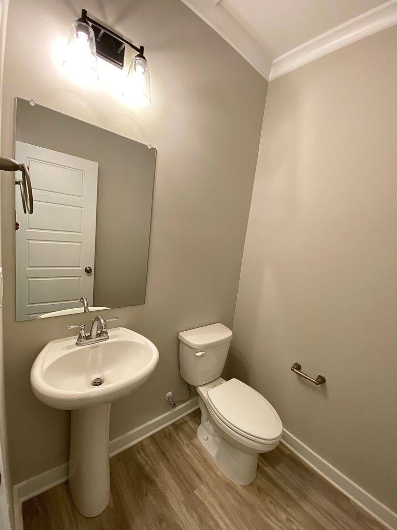 House for rent at 252 Creek Run Way, Calera, AL 35040