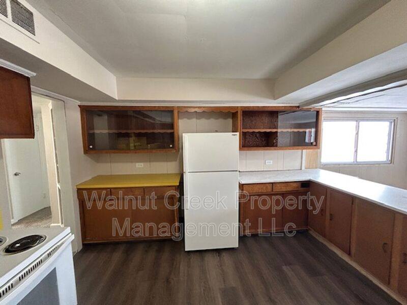 House for rent at 1763 E 36th St, Lorain, OH 44055