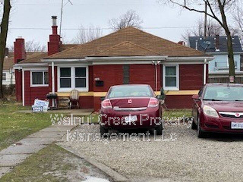 House for rent at 1763 E 36th St, Lorain, OH 44055