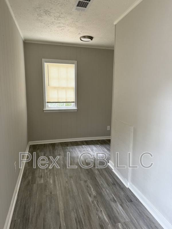 House for rent at 100 Oak Lane, Lagrange, GA 30241