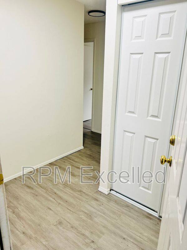 Apartment for rent at 2500 S 286th Place #C, Federal Way, WA 98003