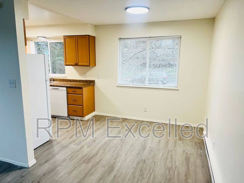 Apartment for rent at 2500 S 286th Place #C, Federal Way, WA 98003