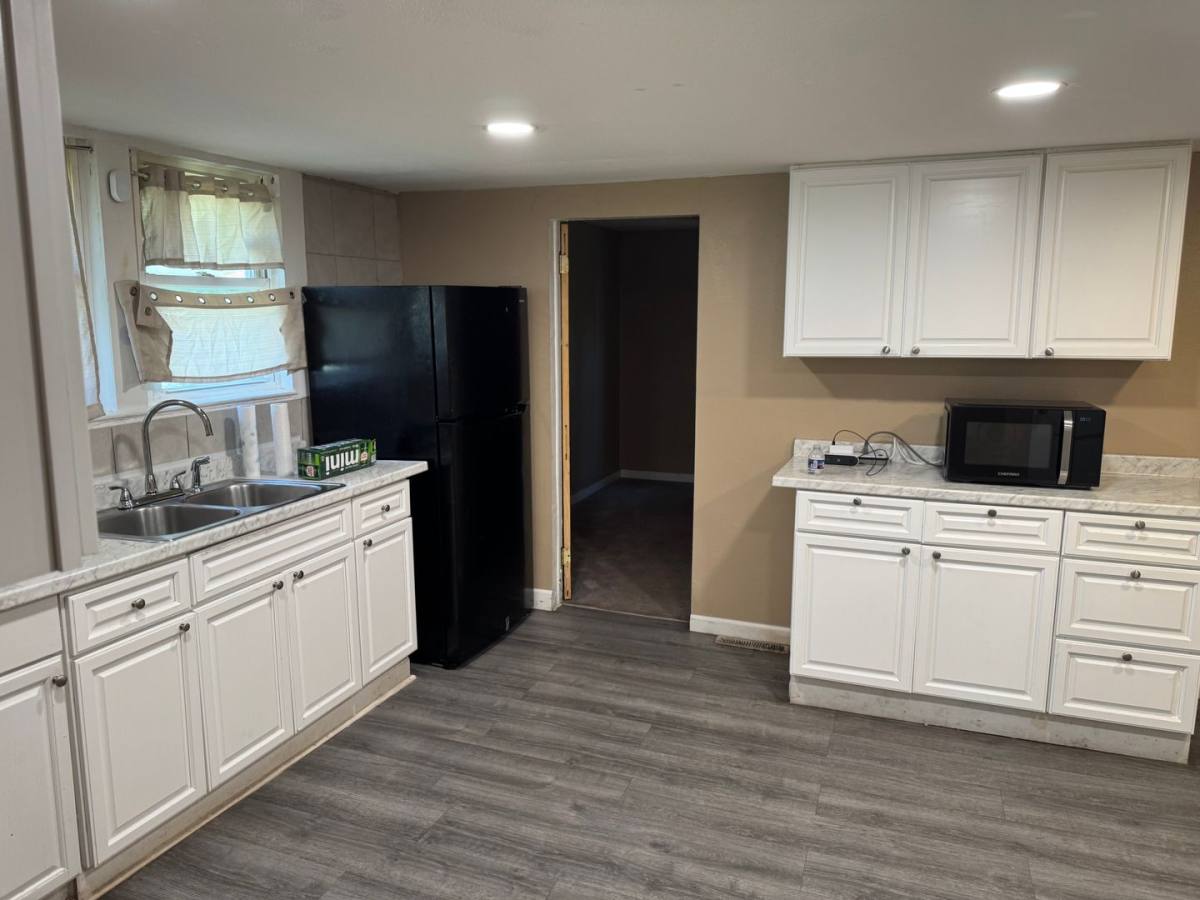 House for rent at 2124 E 20th, Erie, PA 16510