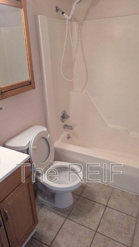 Apartment for rent at 721 Peachtree Place, Mason, MI 48854