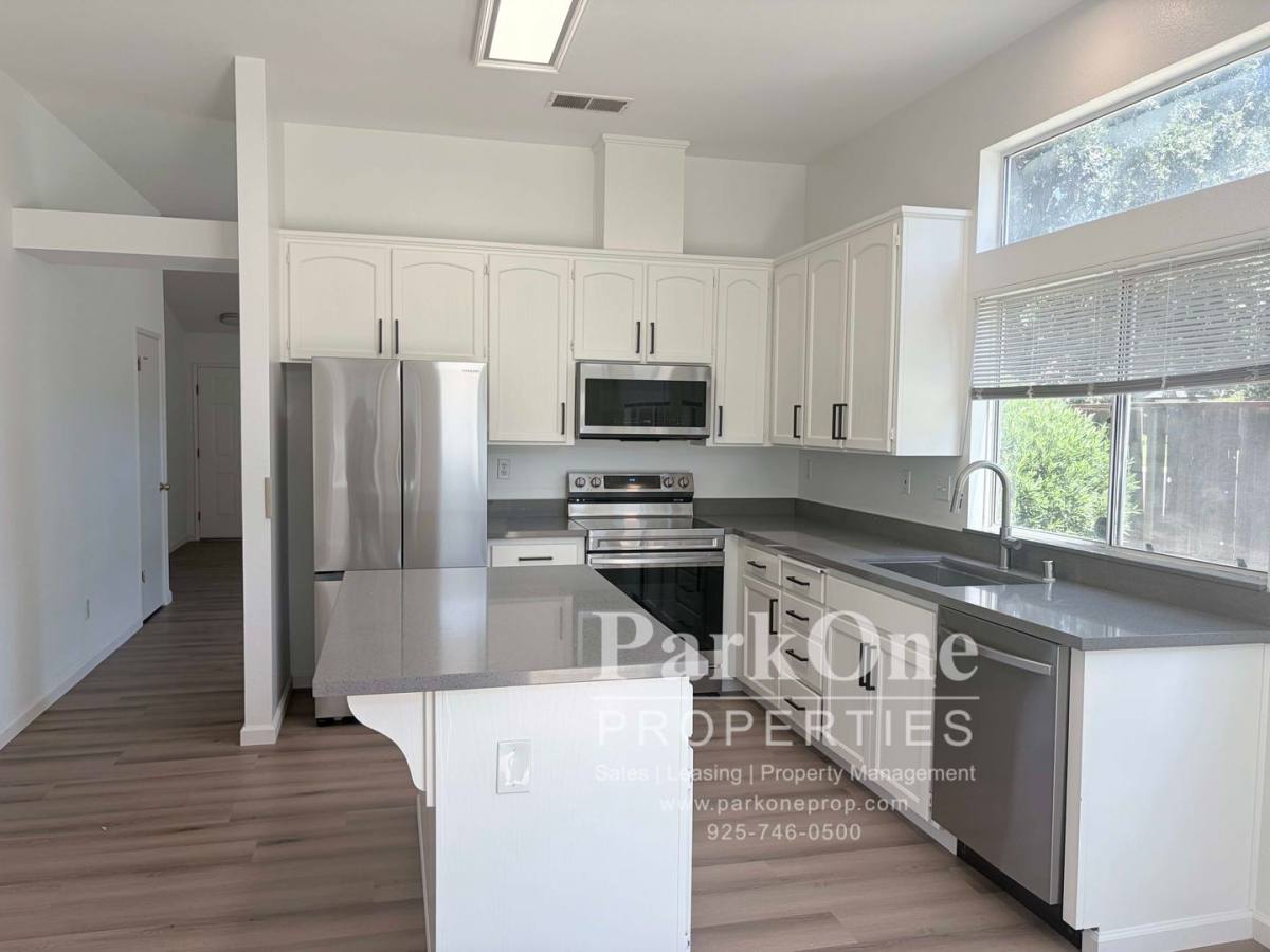 House for rent at 2848 St Joseph Dr, Concord, CA 94518