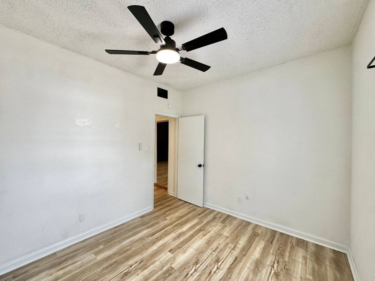 Apartment for rent at 210 SW 17th St, Lawton, OK 73501