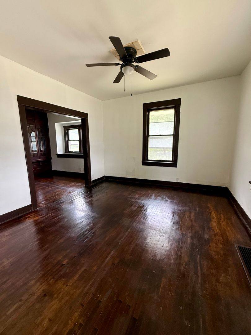 House for rent at 1934 SW Van Buren St, Topeka, KS 66612