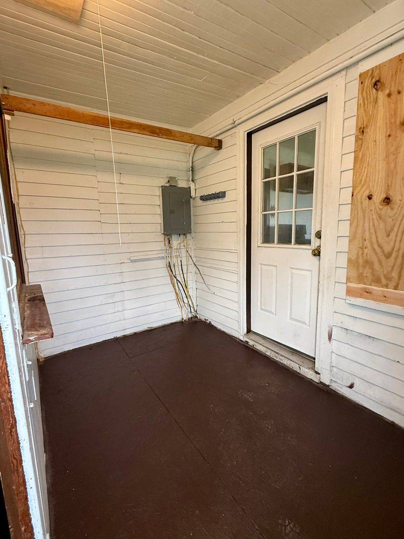 House for rent at 1934 SW Van Buren St, Topeka, KS 66612