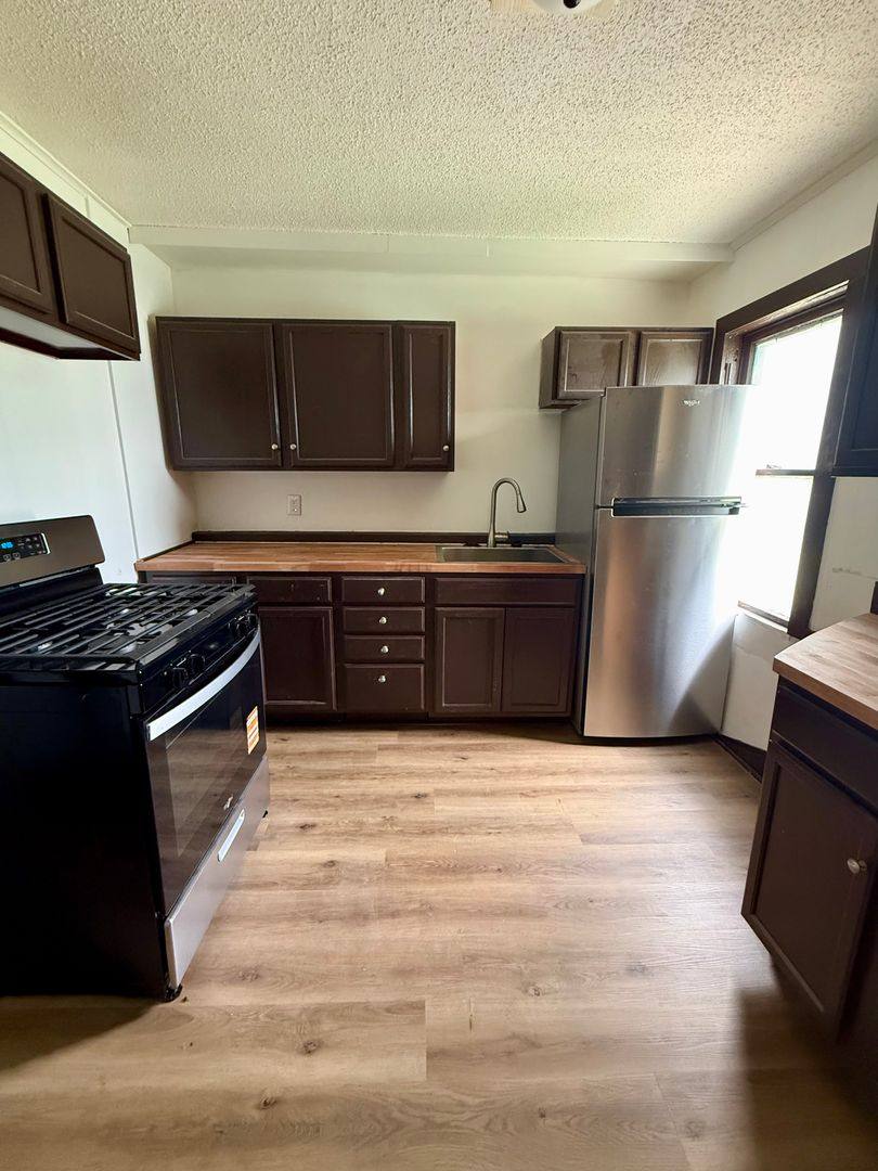 House for rent at 1934 SW Van Buren St, Topeka, KS 66612