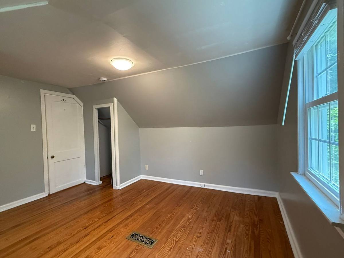 House for rent at 10831 Crest St, Fairfax, VA 22030