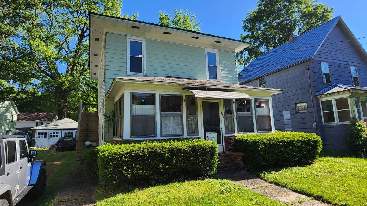 Apartment for rent at 313-315 Wildwood Ave, Salamanca, NY 14779