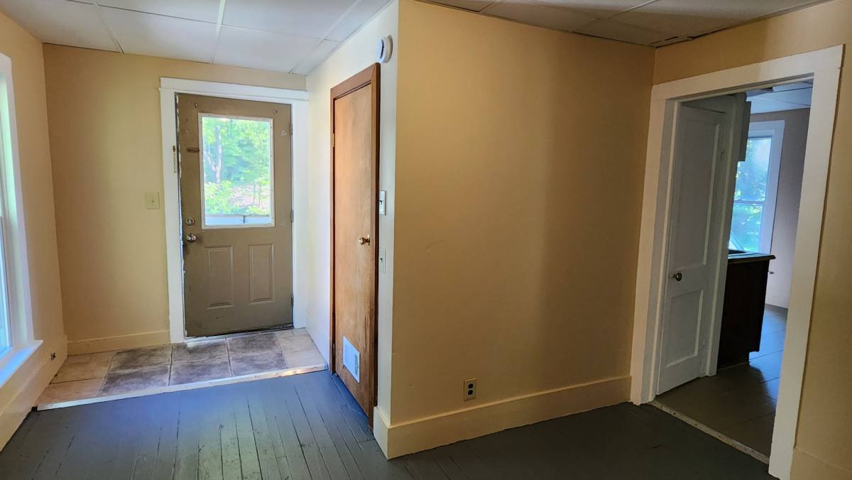 Apartment for rent at 313-315 Wildwood Ave, Salamanca, NY 14779