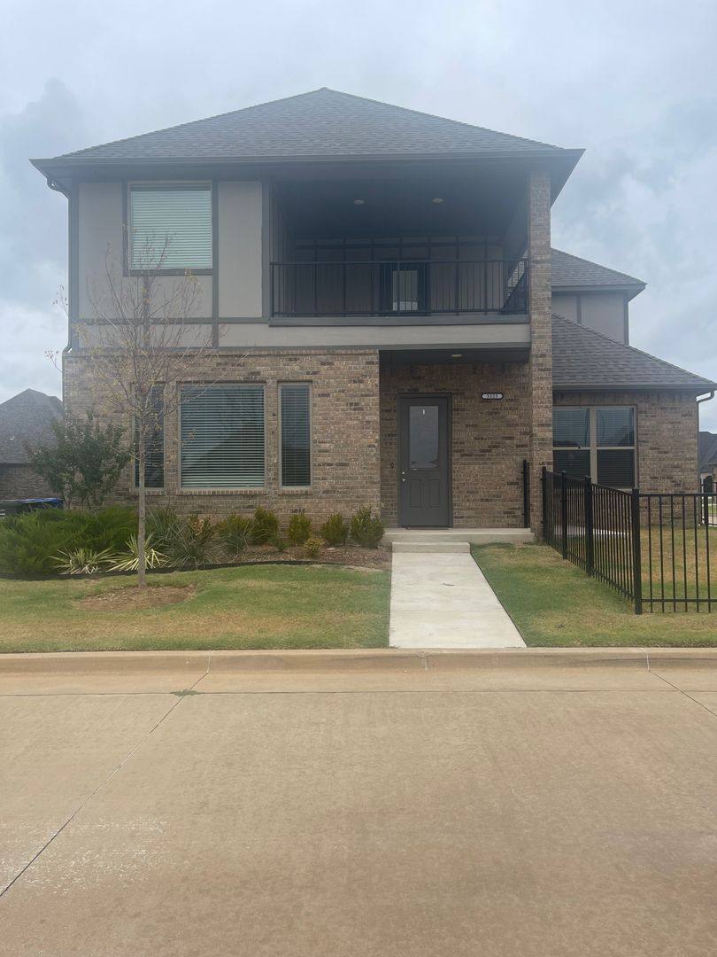 House for rent at 3325 Enclave Place, Norman, OK 73072