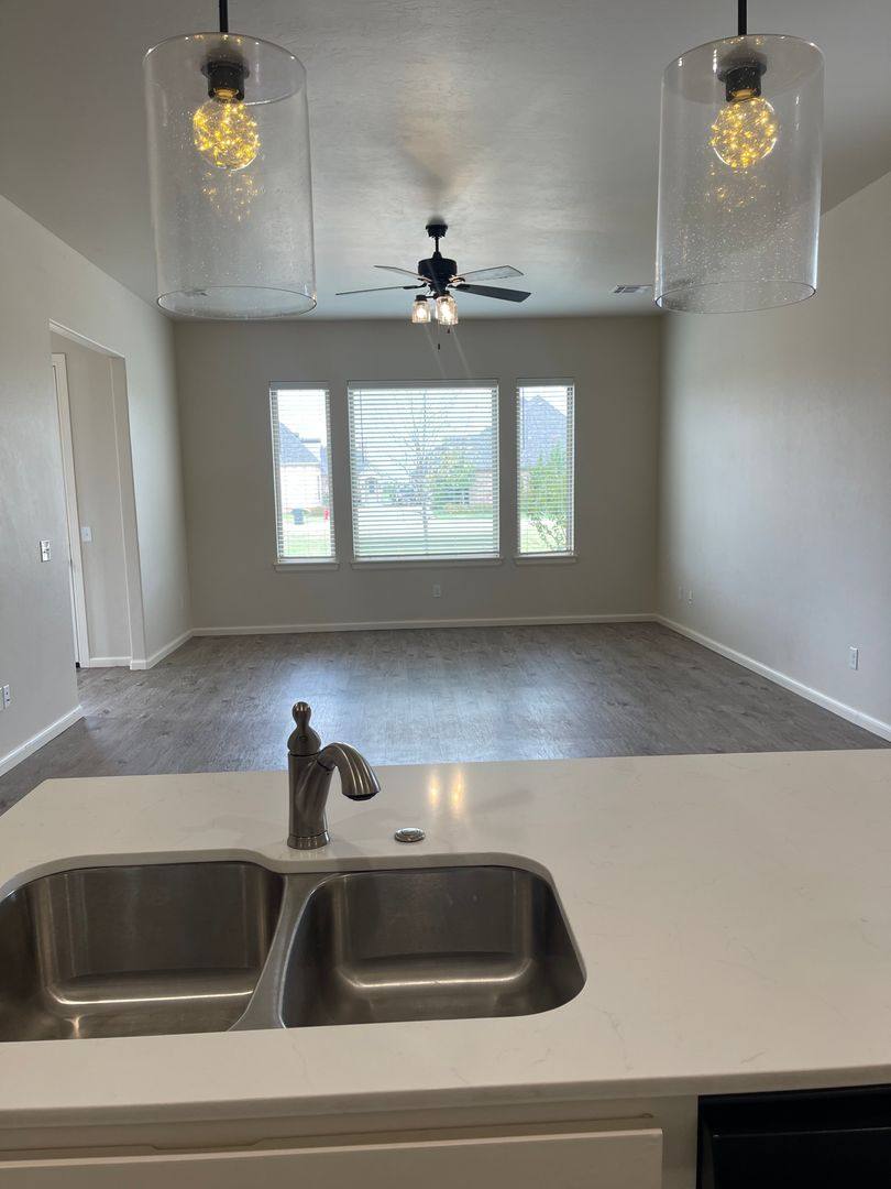 House for rent at 3325 Enclave Place, Norman, OK 73072