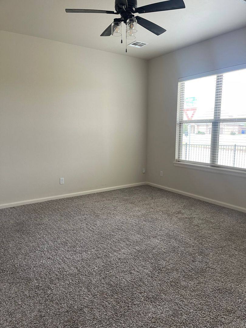 House for rent at 3325 Enclave Place, Norman, OK 73072