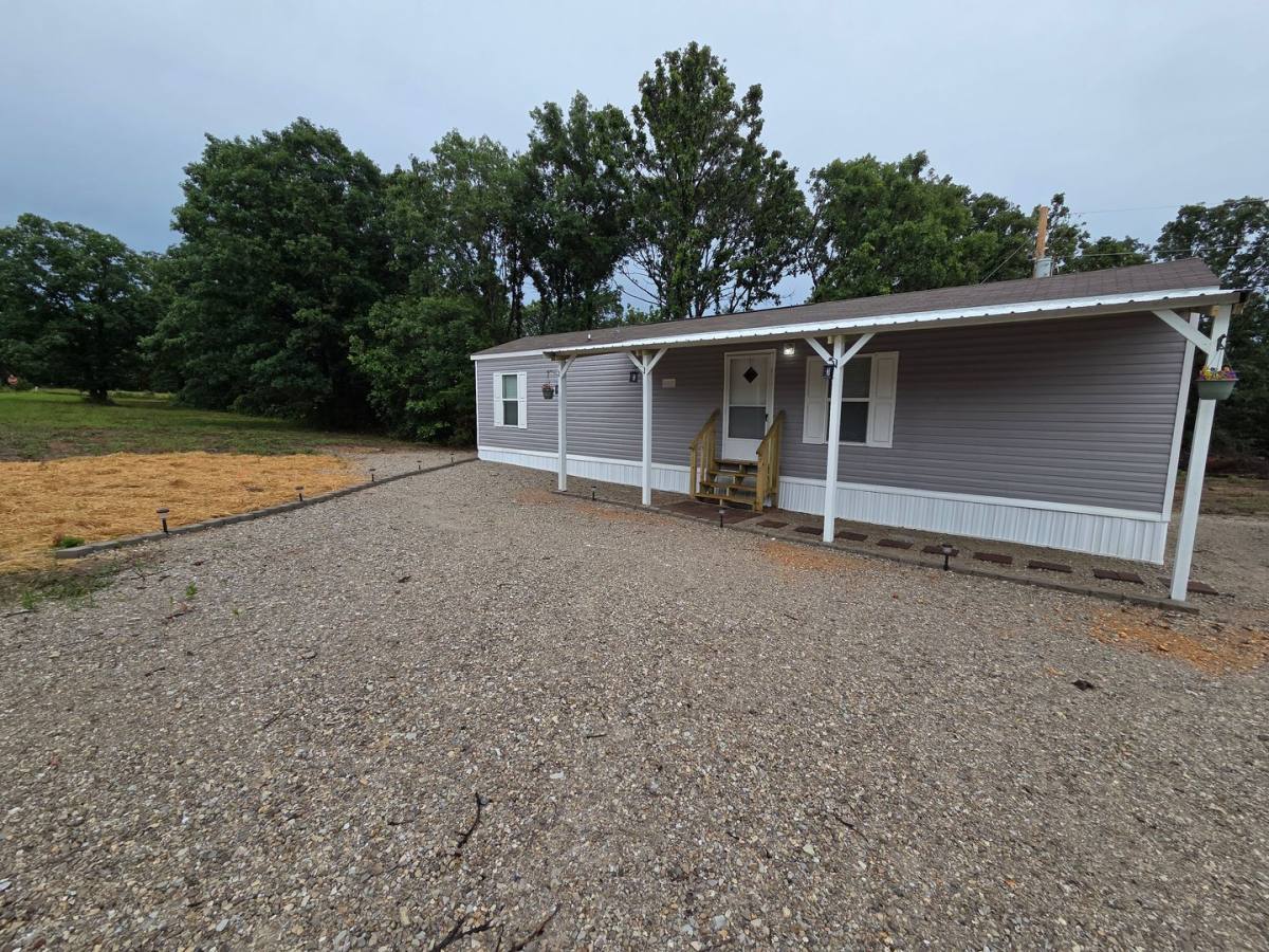 House for rent at 17400 Dustin Lane 1160 W Elm, Lebanon, MO 65536