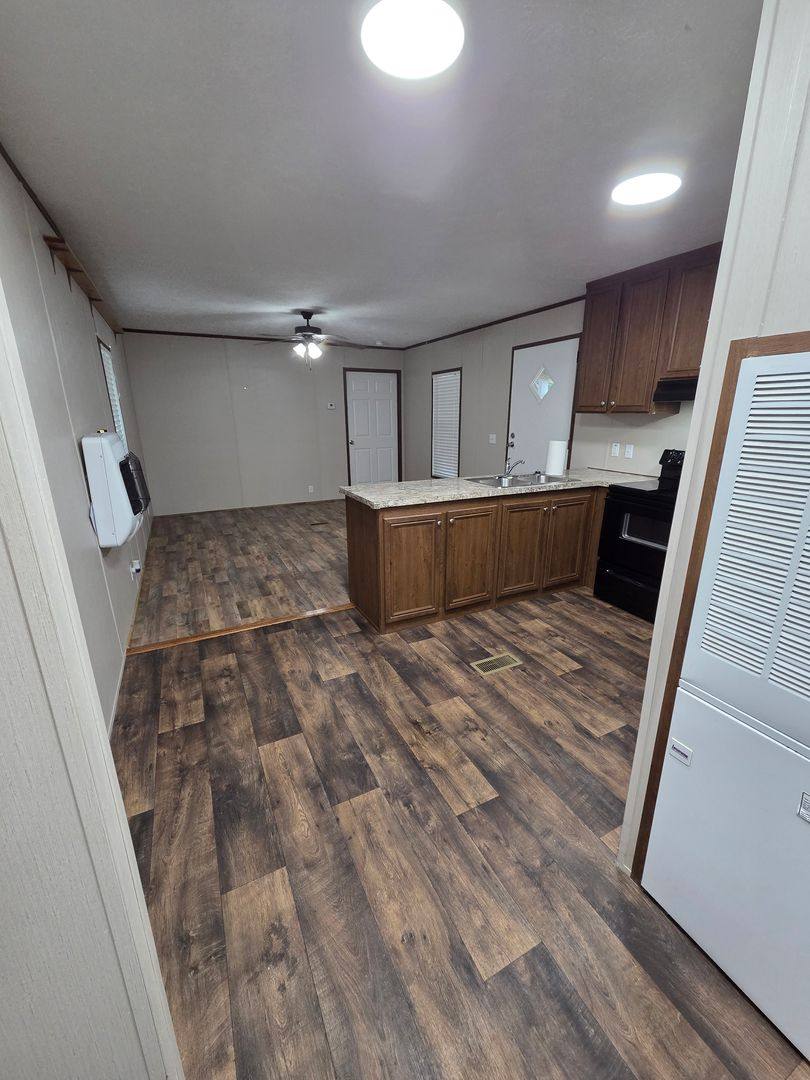 House for rent at 17400 Dustin Lane 1160 W Elm, Lebanon, MO 65536