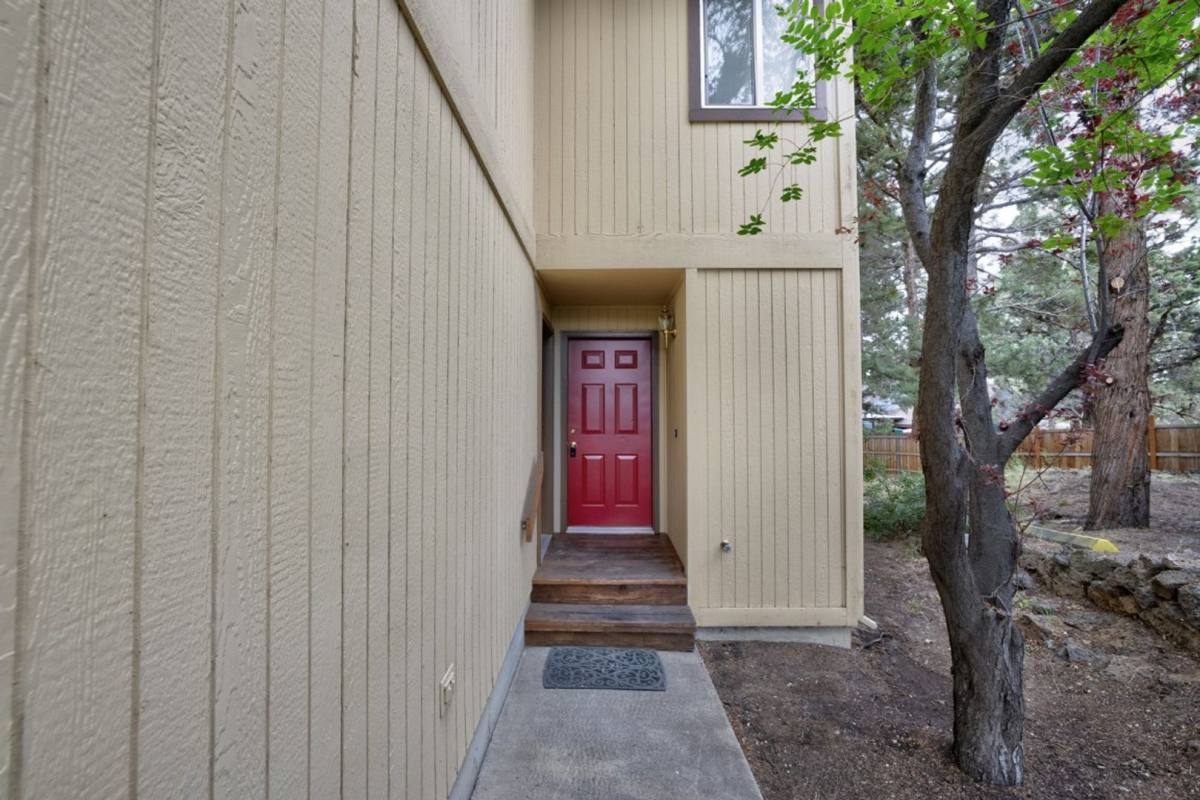 Townhouse for rent at 1133 NE Hidden Valley Dr, Bend, OR 97701