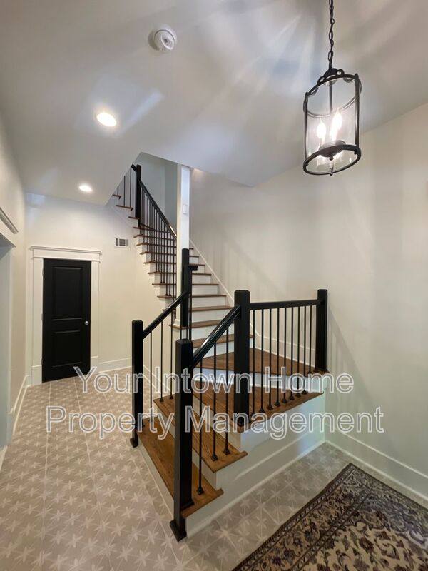 Townhouse for rent at 1867 Gordon Manor NE, Atlanta, GA 30307