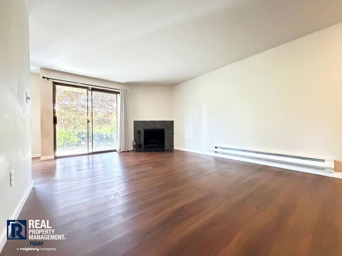 Apartment for rent at 2020 Grant Ave S, Renton, WA 98055