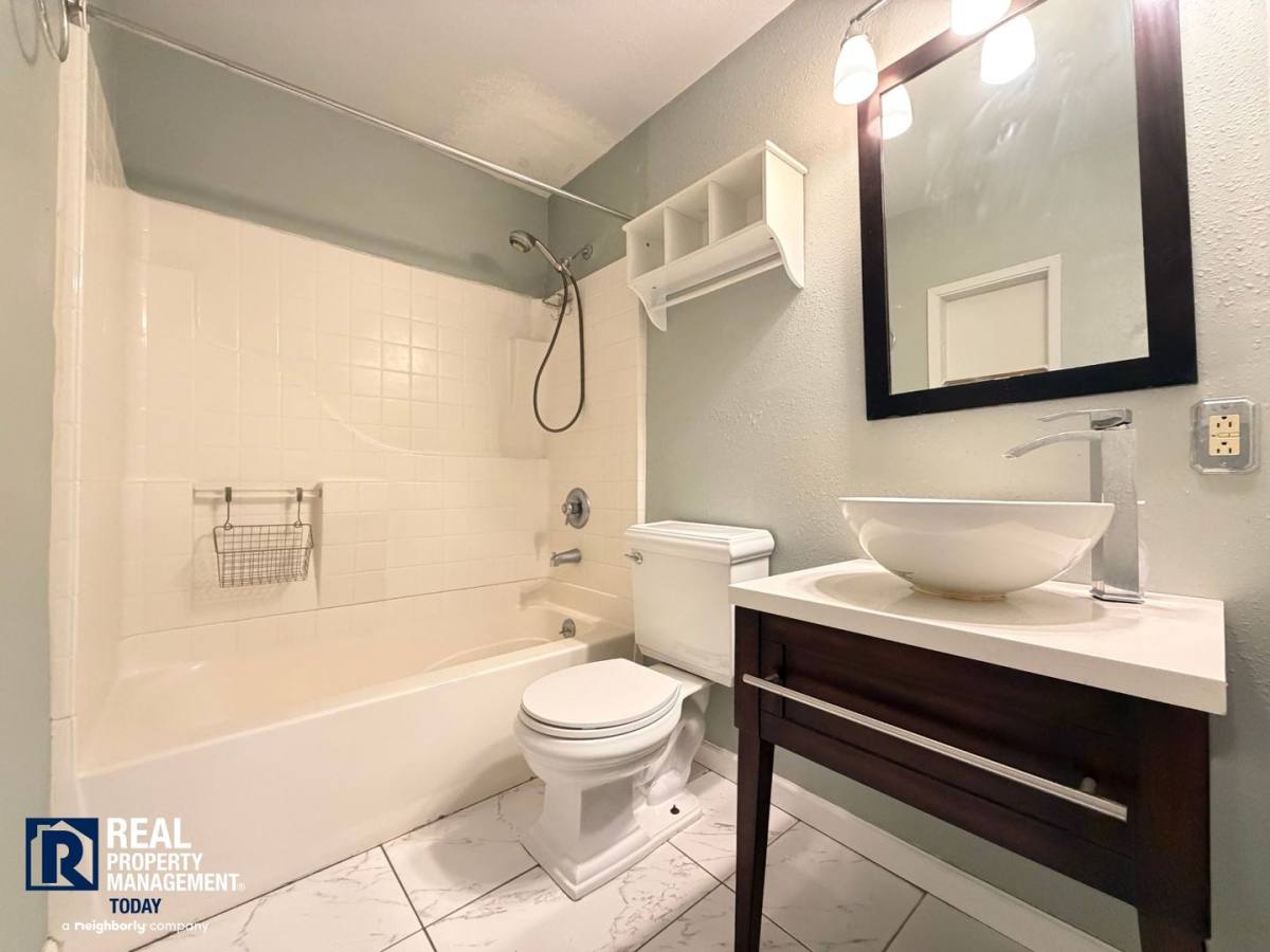 Apartment for rent at 2020 Grant Ave S, Renton, WA 98055