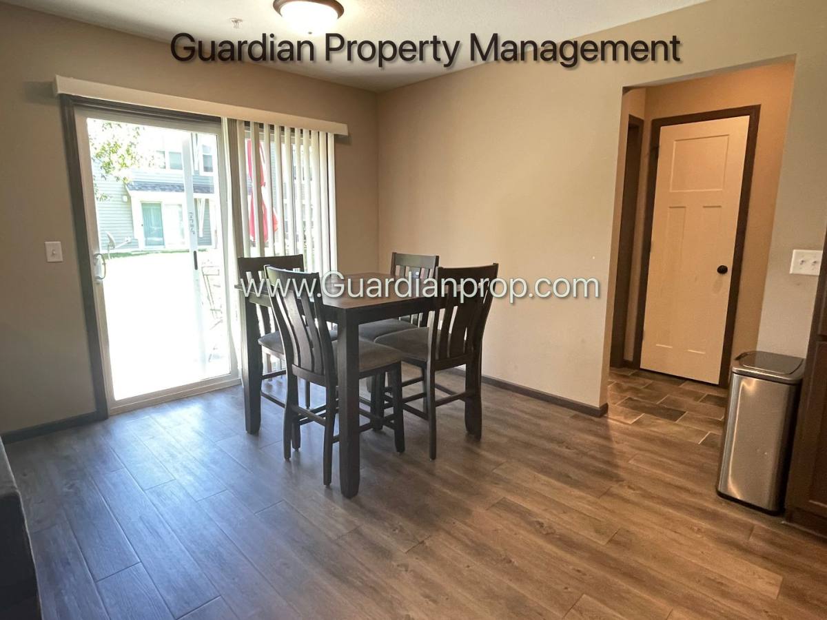 Townhouse for rent at 7878 210th St W, Lakeville, MN 55044