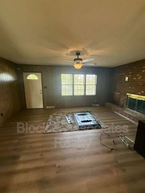 House for rent at 7176 New Hope Rd, Denton, NC 27239
