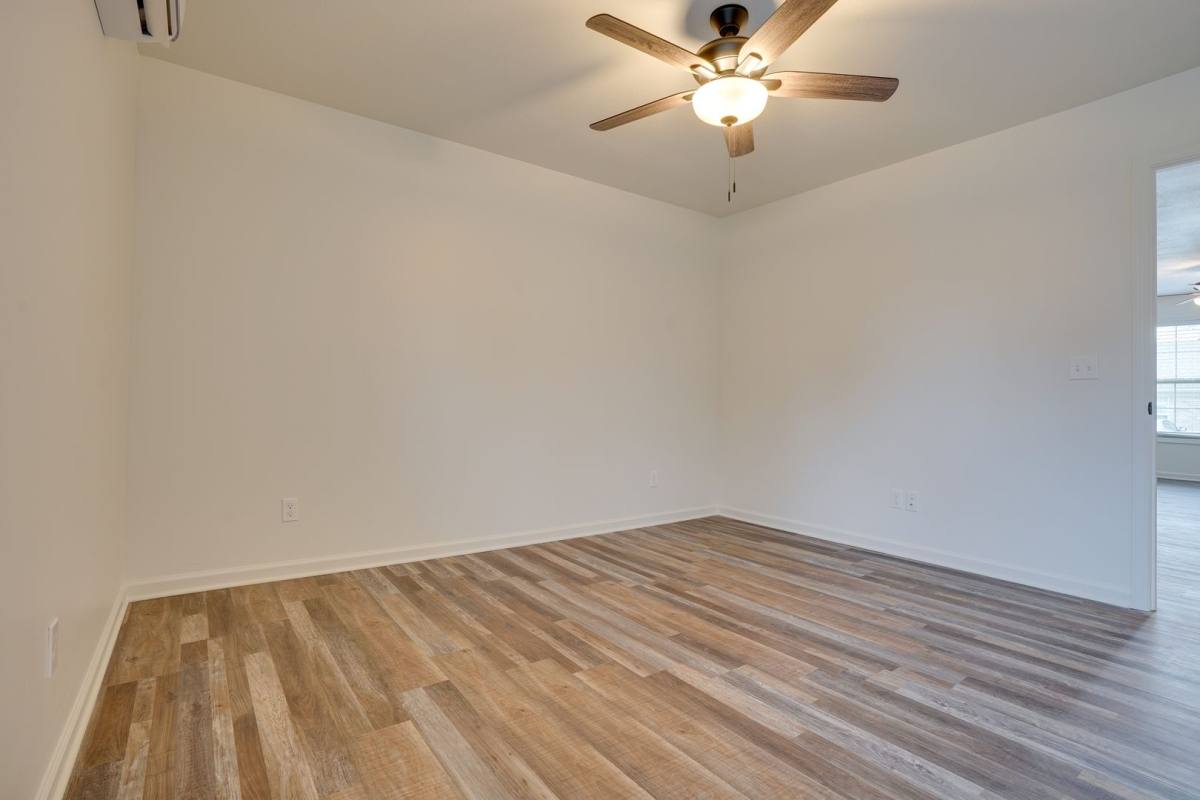 Apartment for rent at 171 Old Symsonia Rd, Benton, KY 42025