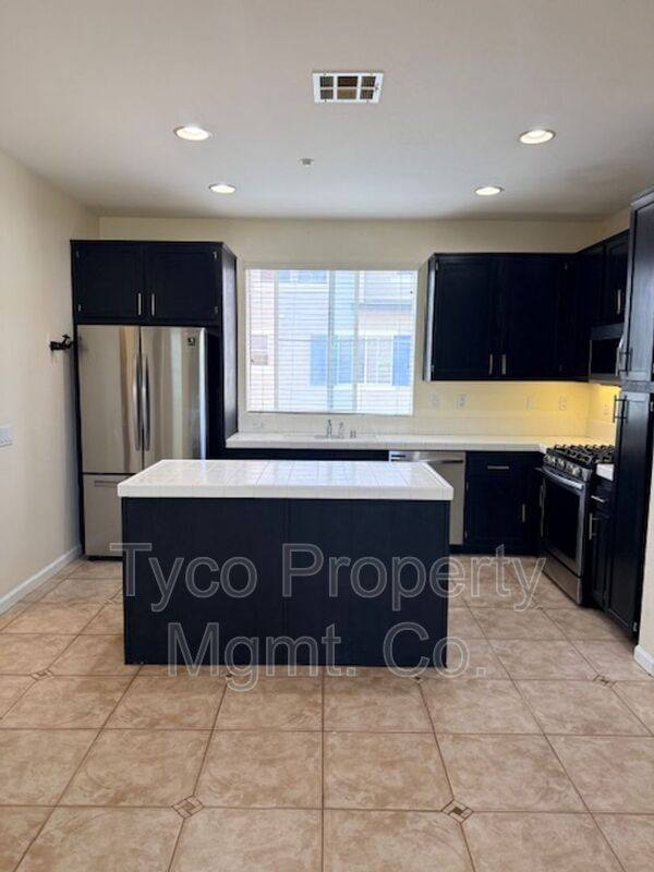Townhouse for rent at 2709 Apricot Court, Chula Vista, CA 91915