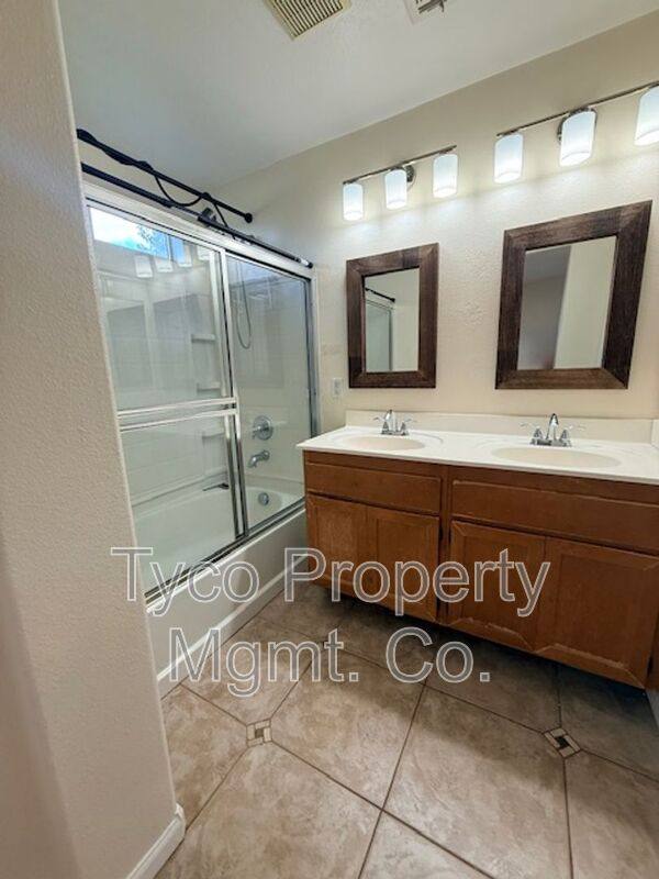 Townhouse for rent at 2709 Apricot Court, Chula Vista, CA 91915