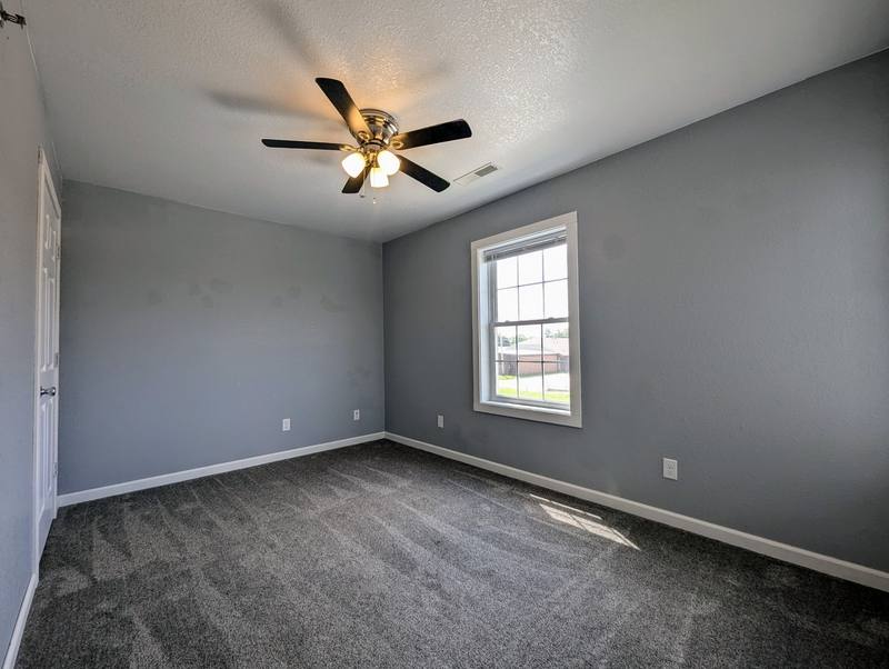 Apartment for rent at 1317 B Ave W #22, Oskaloosa, IA 52577