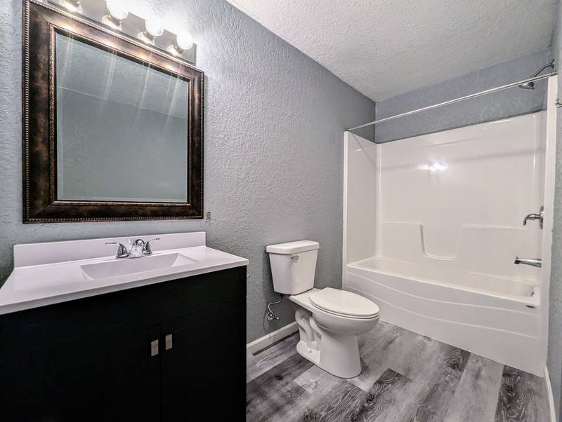 Apartment for rent at 1317 B Ave W #22, Oskaloosa, IA 52577