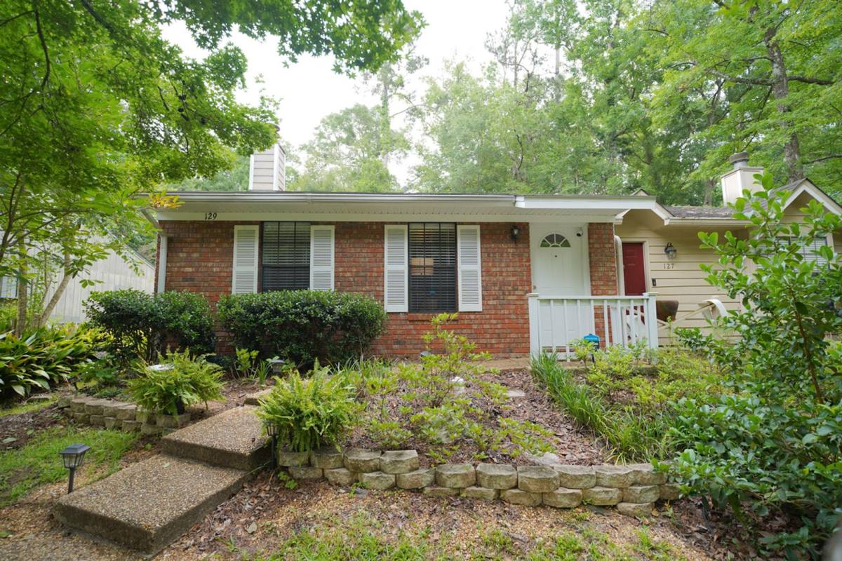 Townhouse for rent at 129 Whetherbine Way W, Tallahassee, FL 32301