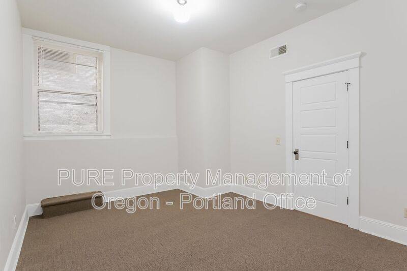 Apartment for rent at 2167 SW Yamhill St #9, Portland, OR 97205